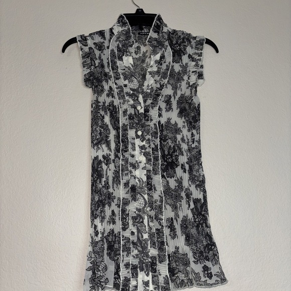 Apt. 9 Women's Black/White Sheer Ruffled Button Down Short Sleeve Top Size M - Picture 1 of 4